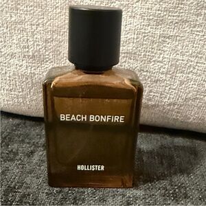 Hollister Beach Bonfire Cologne